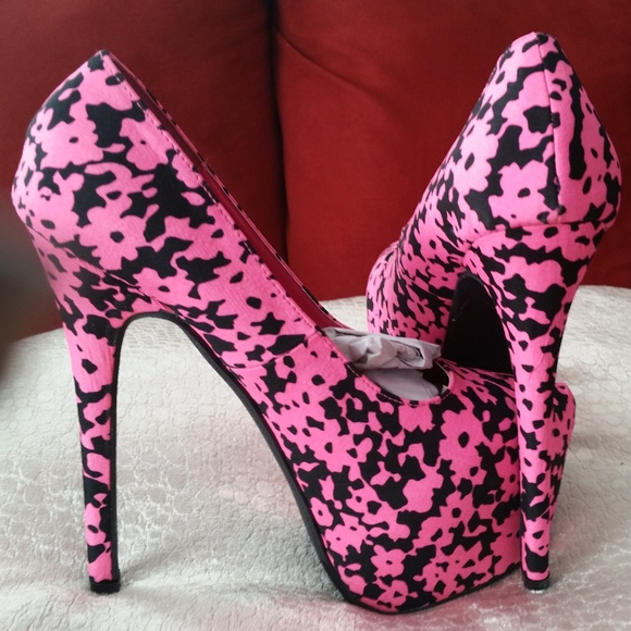 Shoes - Pink & Black Floral Print High Heel Platform Pump